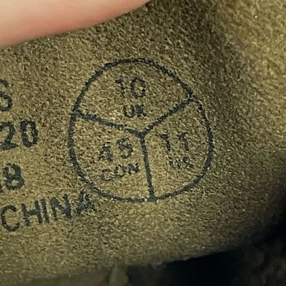 Dr Martens Mens size 11 Sandal shoes - Picture 3 of 9